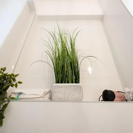 The Essence By Blvd 8b7 - Premium Luxe Apartman