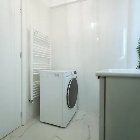 Blvd Ivory Pipera Ap 8b7 Appartement *