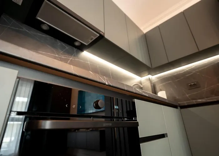 The Essence - Luxe By Blvd 8b7 - Free Parking Апартаменти Бухарест